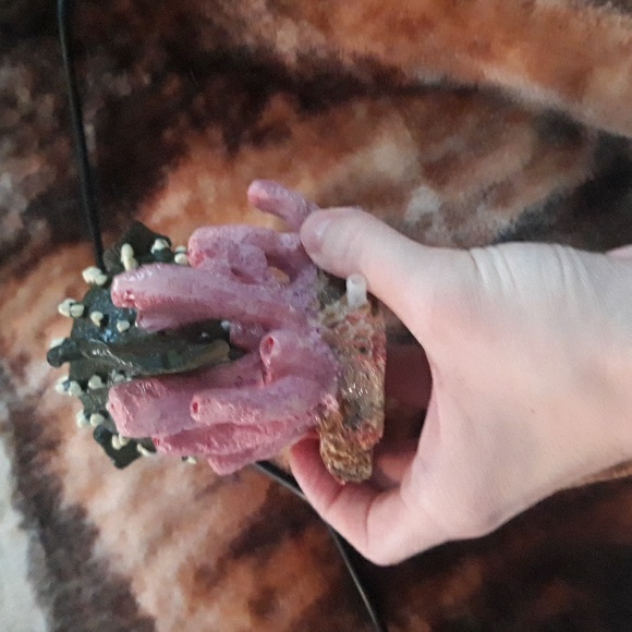 Aquarium ornament - Picture 2 of 3